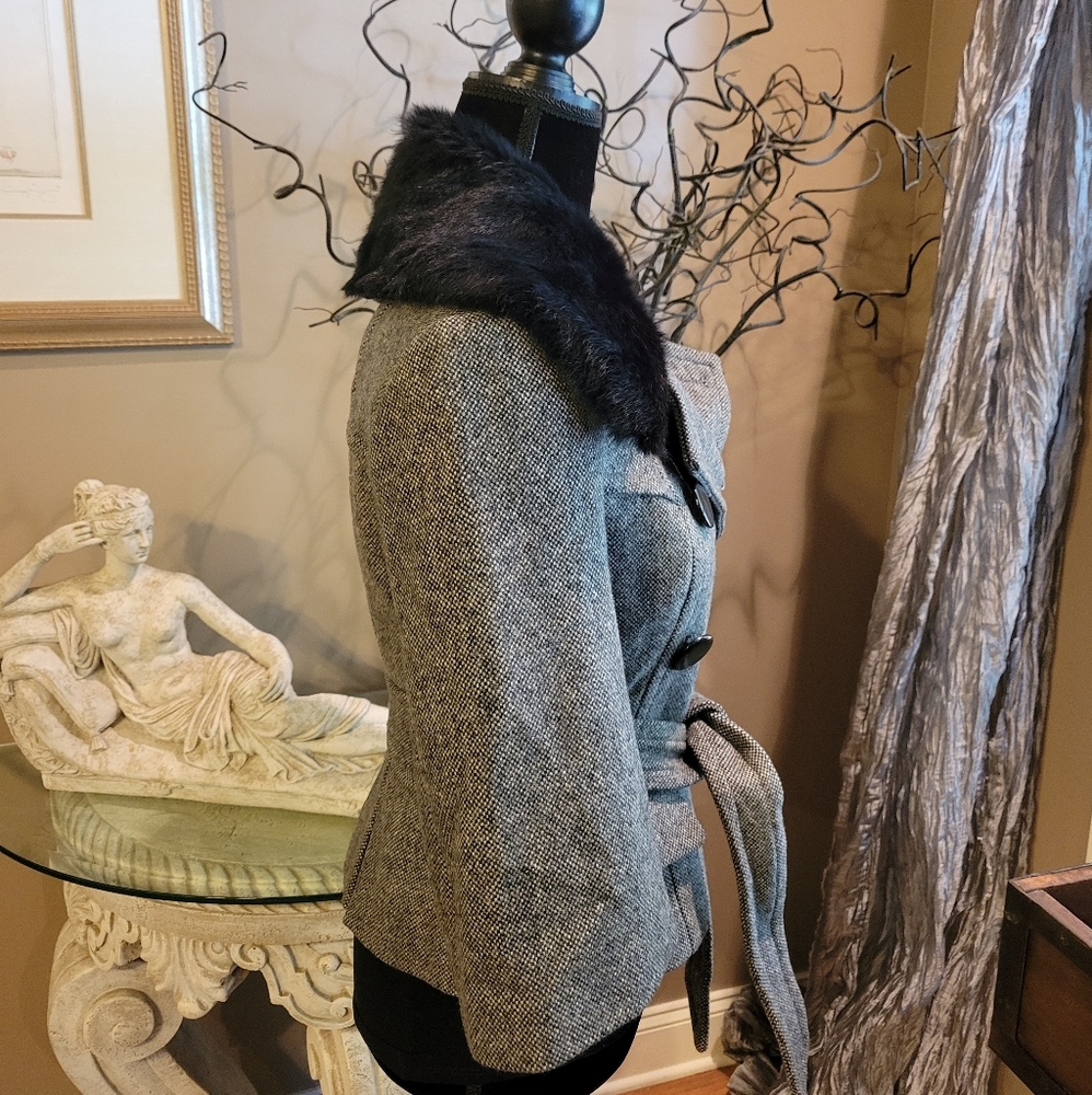 Bebe Wool Blend, Rabbit Fur Trim, Double Breasted Jacket Size XS. Designer H05 - Picture 4 of 14